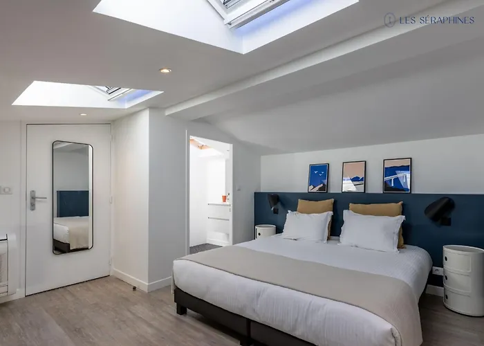 Les Seraphines - D'hotes - Guests House ベッド・アンド・ブレックファスト